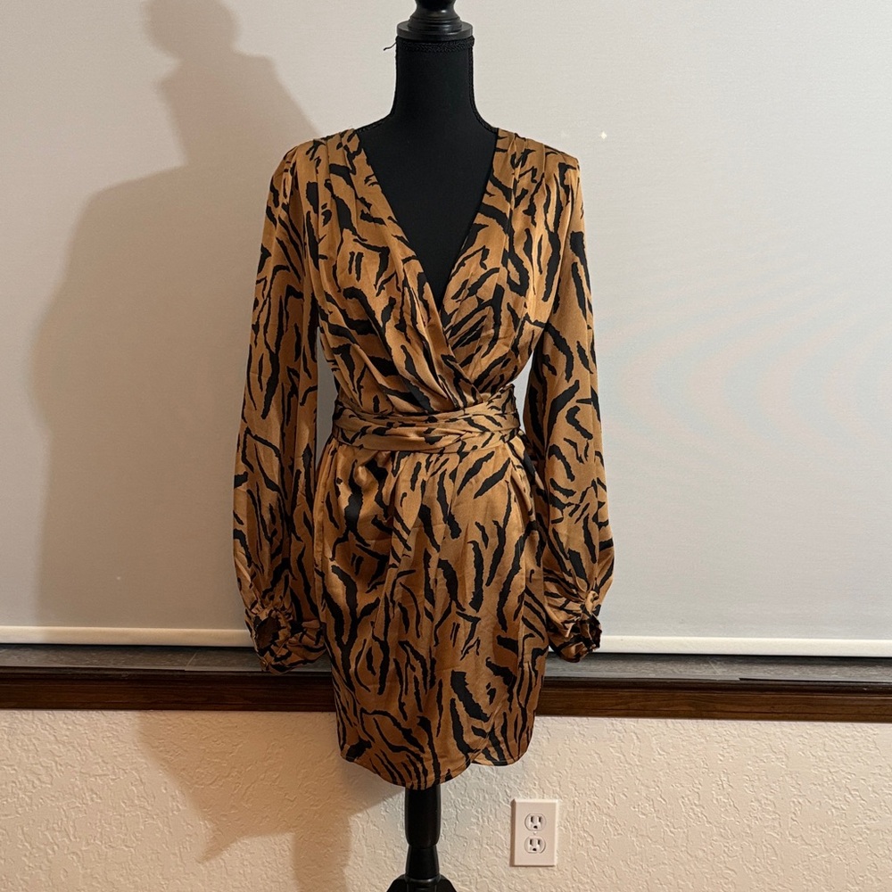 Miss Avenue Tiger Stripe Long Sleeve Dress